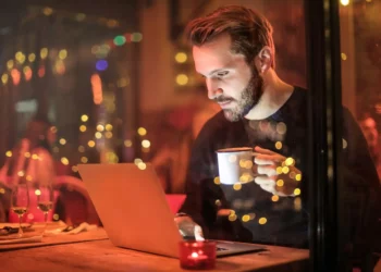 Five Windows 10 Default Settings You Should Disable Now